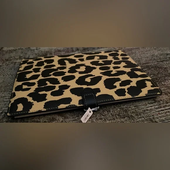 Coach Leopard print Notebook. - Picture 6 of 11